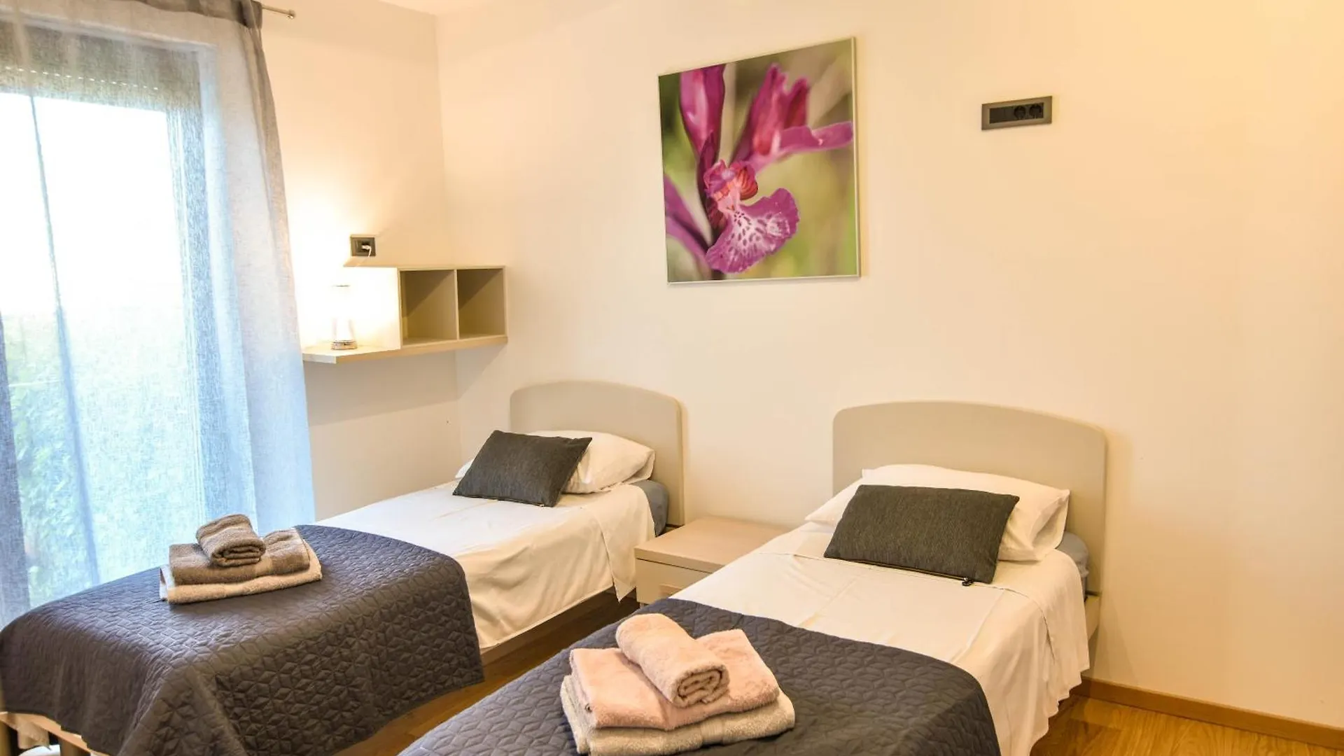 Luxury Apartment Vela With Swimming Pool Premantura